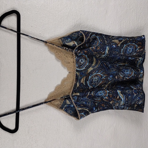 Victoria's Secret Blue Paisley Pattern Tan Lace Trim Adjustable Strap Cami Top - Picture 5 of 12